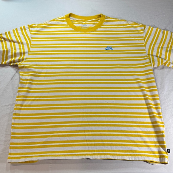 Nike SB Men's Yellow Striped T-Shirt - Picture 1 of 5